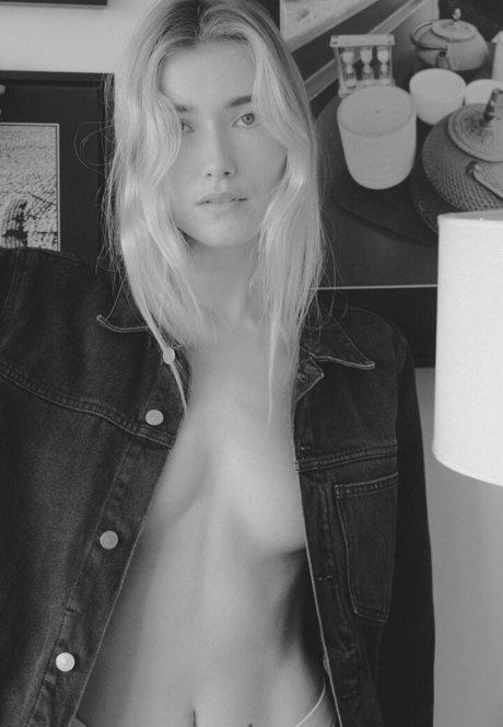 lesbian massage onlyfans free porn photo