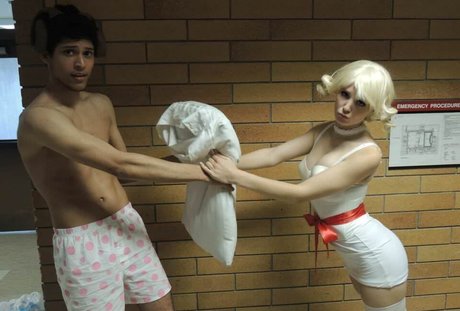 Lauren Southern sexy star pic