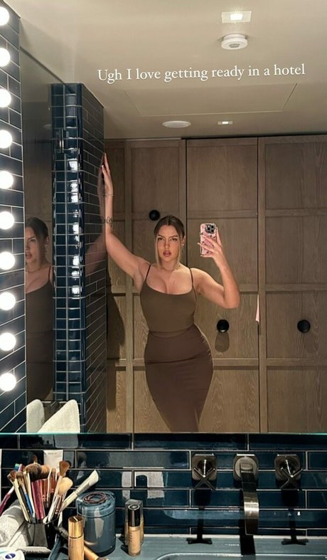 MillieT25 high quality actress archive