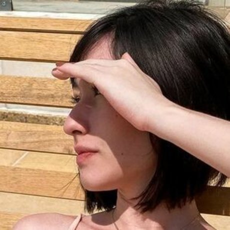 Julia Cristina Photo Gallery