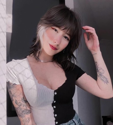 Julia Cristina nude pornstar galleries