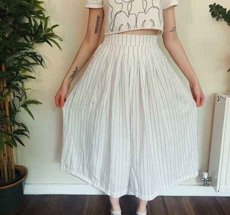 huge fake tits onlyfans sexy nude picture