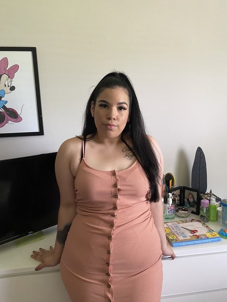 CALIENTE_ pornstar perfect photo