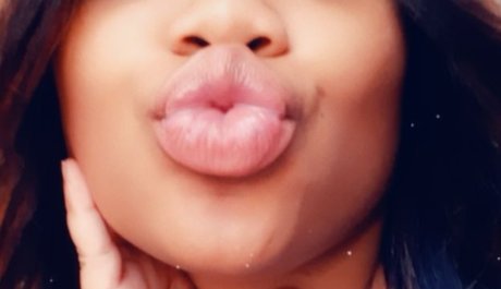Sexylips art pornstar img