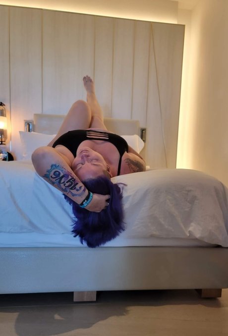 LexiLush model exclusive pics