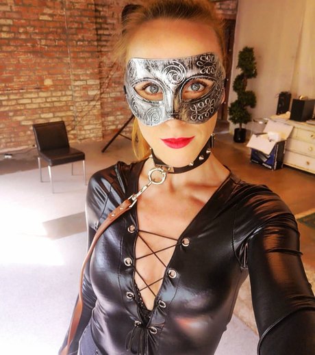 Lexi Leatherland nudes model archive