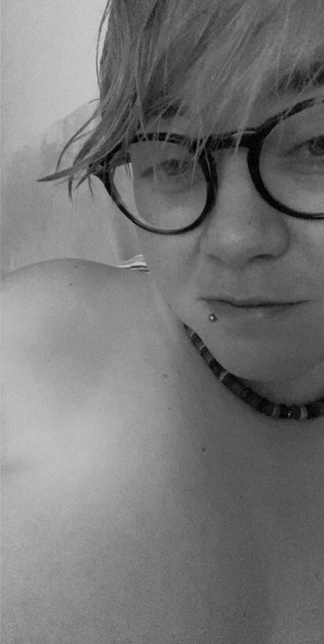 Lesbo1986 star high quality picture