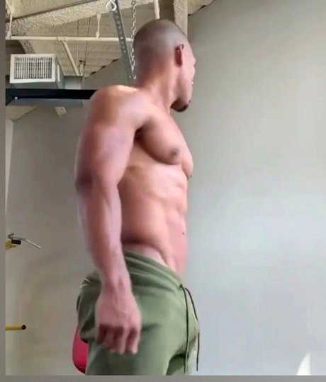 Leonardo Sbrouche pornstar hot picture