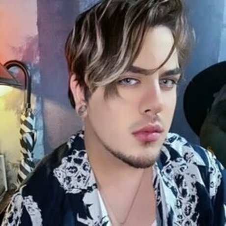 Leon Ricci model exclusive image