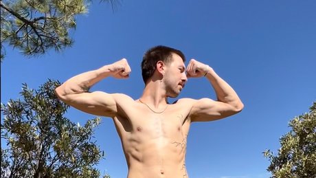 Leo Long nudes pornstar pics