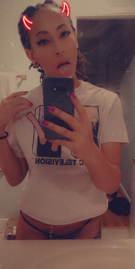 Lennox Chan star sex pics