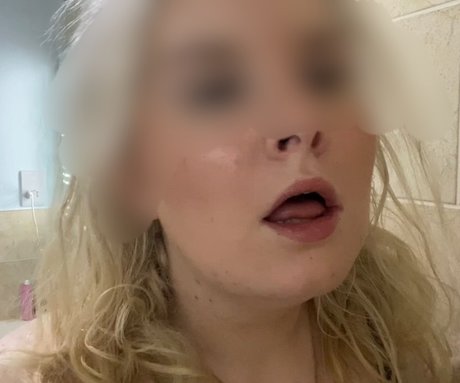 Leas Sneezing porn model images