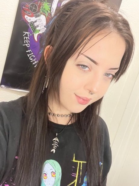 Leah Stoned model beautiful gallery