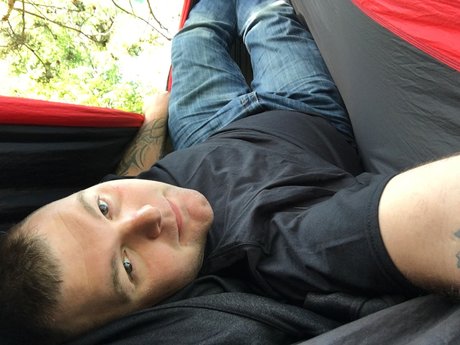 Willie Laww beautiful model pic