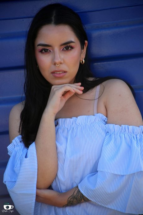 Lausey model pretty pics