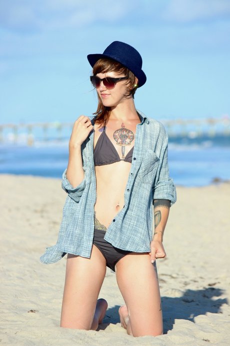 Laurel Nova pornstar hd galleries