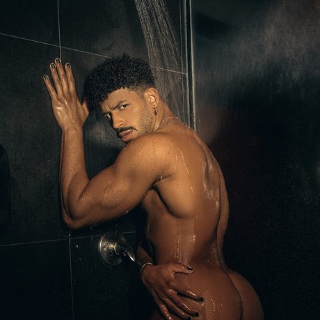 Lipe Scorpion pornstar nudes pic