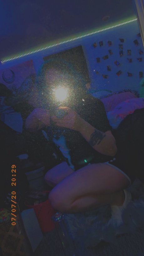 Linda27 pornstar xxx pic