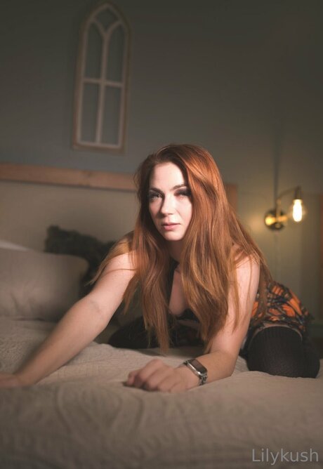 Lilykushfree model nude image