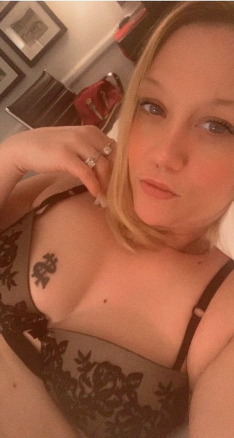 Lillyroze naked model pics