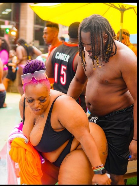 Lil Dickey nice actress galleries