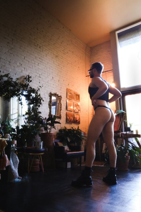 Wesley Banks adult actress galleries