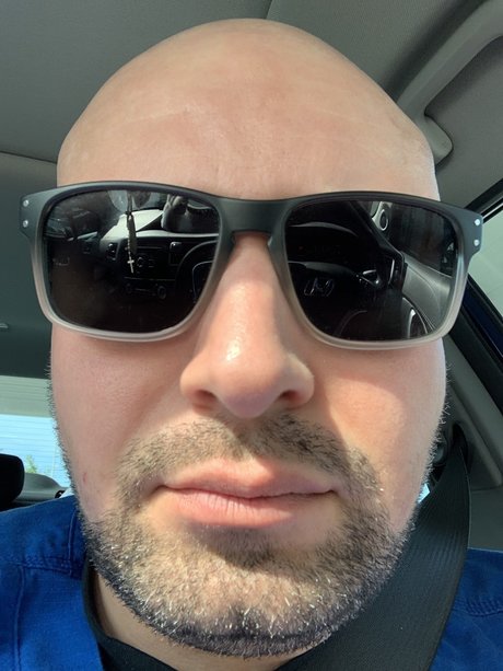 Lots of F fun come see_ pornstar top picture