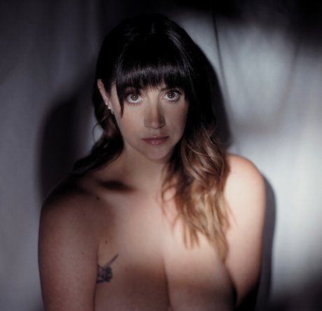 Lolo Woods pornstar pretty pictures