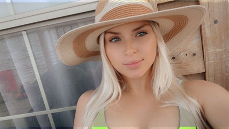 Lizzyy Pinkk pretty actress archive