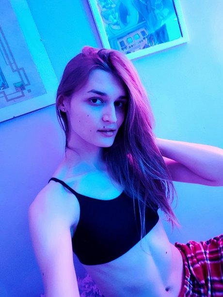 Liv Grundy nudes actress gallery