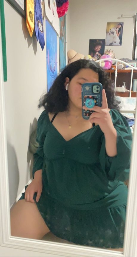 Lizzy Heart nude actress archive