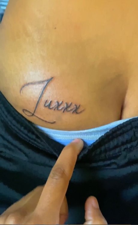 Goddess Luxxx nice model pic