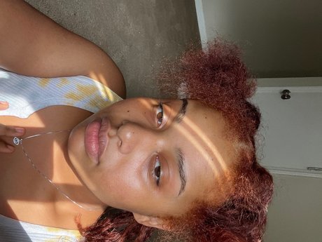 naked onlyfans hot sexy pic