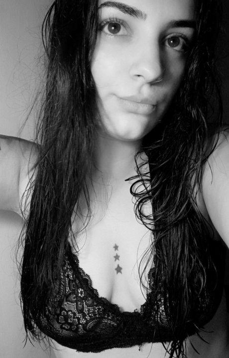 Luc a Victoria star nudes archive