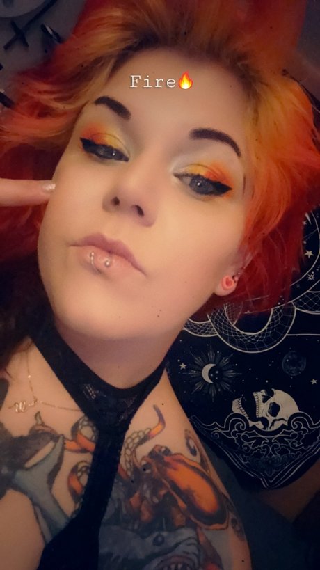 Luscious Lilth pornographic model pictures