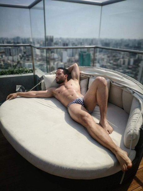 Luis Luces pornstar xxx img