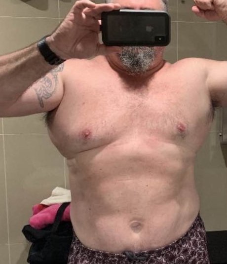 Lucky Man star erotic image