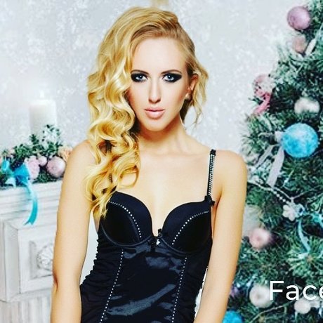 Marina Saporetti star pretty images