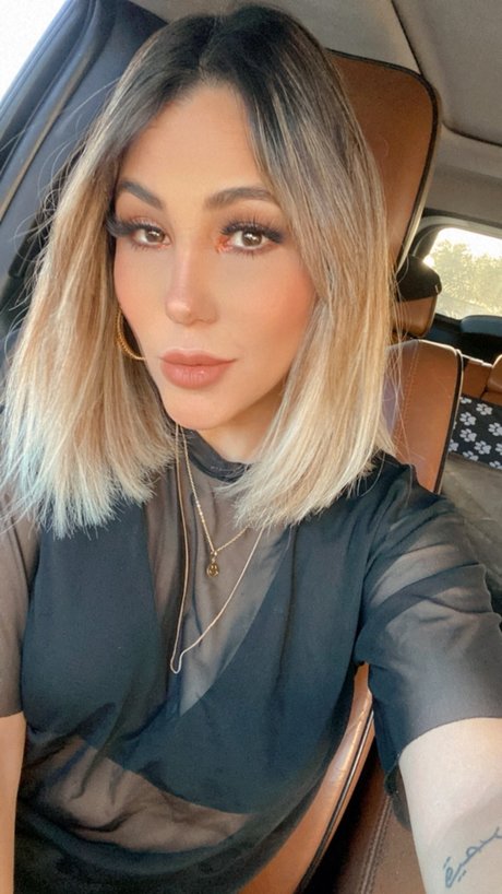 Mariela Razo pornstar free photos