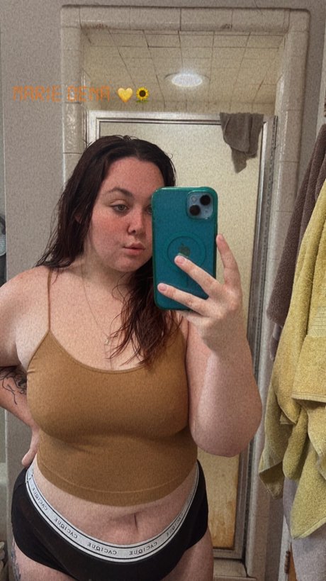 Marie dena beautiful model images