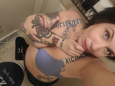 makeamericadeadagain beautiful model gallery