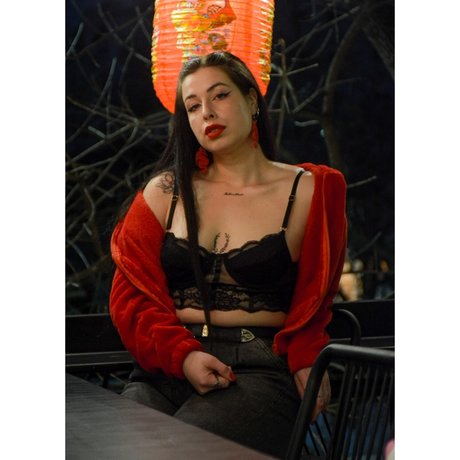 Majo_ naked actress picture