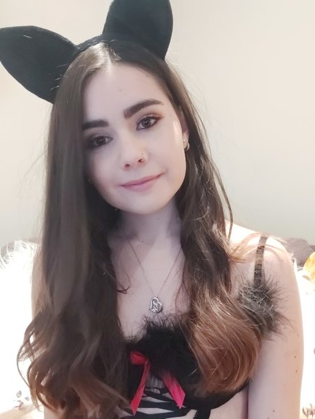 Maizie pretty actress pictures