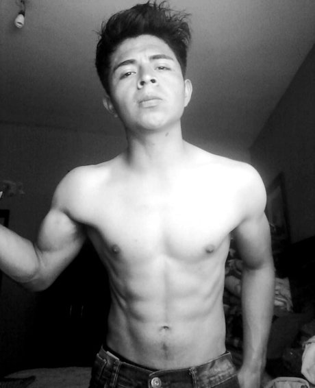 Mahum model top image