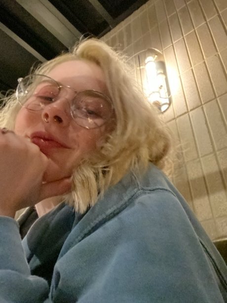 mirror selfie onlyfans pornos galleries