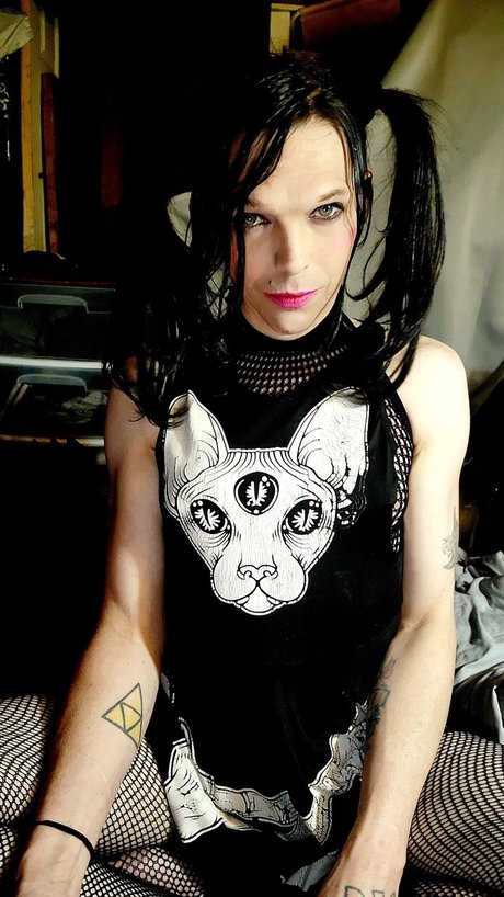 Melody Layne nude pornstar photo