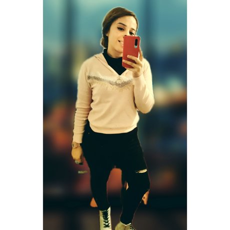 Melii PM best star pic