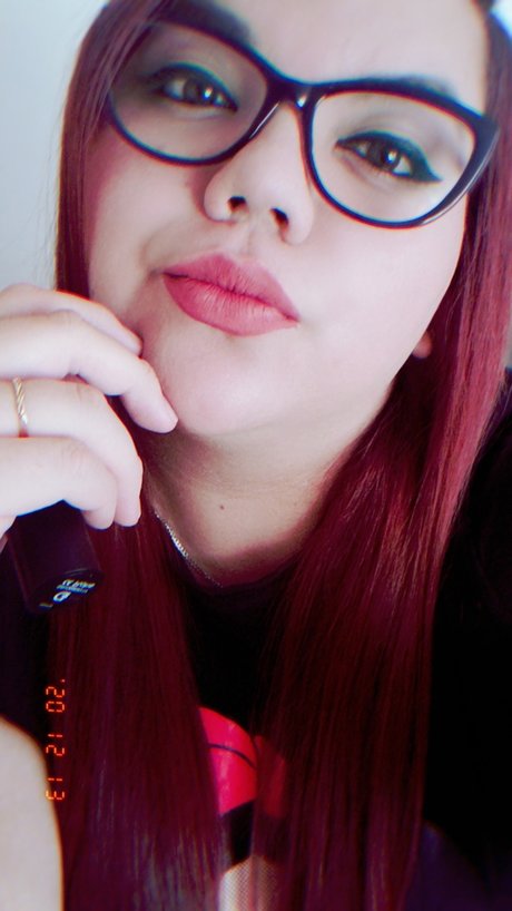 Melannie model high quality img