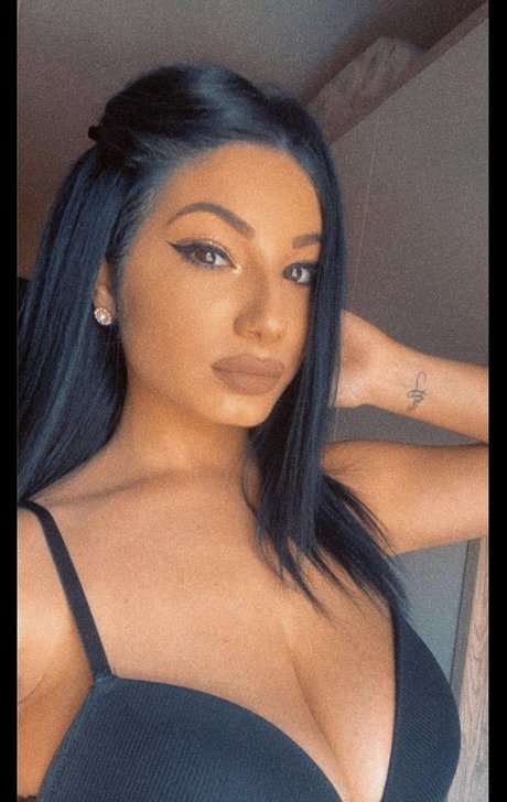 Medde pornstar hd image