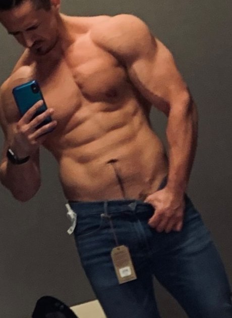 MeatheadX hot pornstar pic